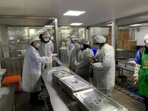 家校攜手嚴把配餐質(zhì)量關，共守食品安全線